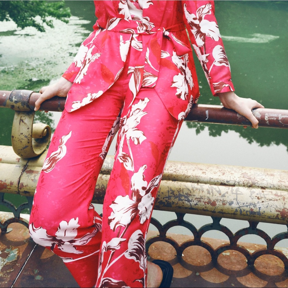Zara pink and white floral cropped pants - Picture 5 of 7